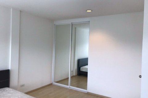 Townhouse in Suan Luang, Bangkok, Thailand 3 bedrooms № 157161 - photo 15