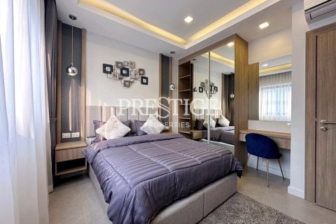 House in Pattaya, Thailand 4 bedrooms № 198397 - photo 13