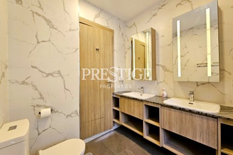 House in Pattaya, Thailand 4 bedrooms № 198397 - photo 11