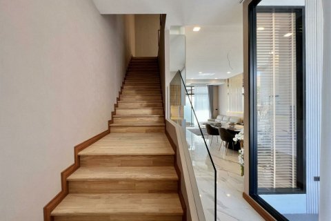 Penthouse in Pattaya, Thailand 4 bedrooms № 177821 - photo 9
