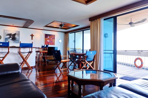 Studio in the Condo in Pattaya, Thailand  № 146500 - photo 5