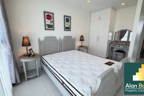 Condominio de 2 dormitorios en Pattaya, Tailandia № 211460 - foto 9