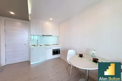 Condominio de 1 dormitorio en Jomtien Beach, Pattaya, Tailandia № 211458 - foto 6