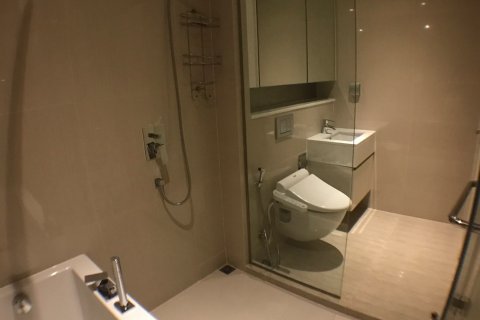 Condo in Bangkok, Thailand, 2 bedrooms  № 143712 - photo 9