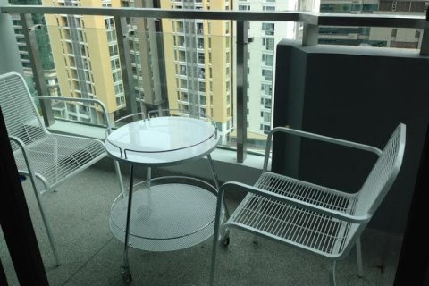 Condo in Bangkok, Thailand, 2 bedrooms № 143708 - photo 10