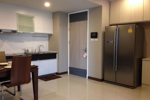 Condo in Bangkok, Thailand, 2 bedrooms № 143708 - photo 5