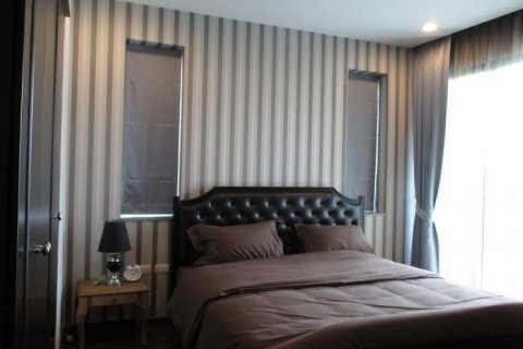 Condo in Bangkok, Thailand, 2 bedrooms № 143708 - photo 6