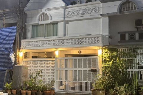 Townhouse in Phuket, Thailand 2 bedrooms № 144875 - photo 1