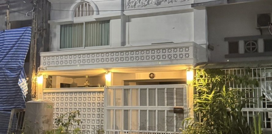 Townhouse in Phuket, Thailand 2 bedrooms № 144875
