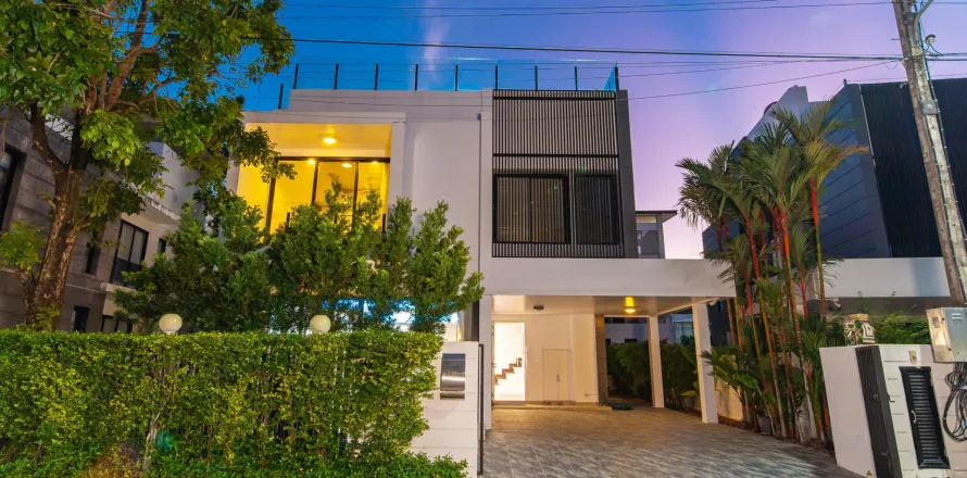 Villa à Phuket, Thaïlande 5 chambres № 159283