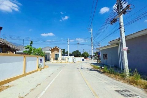 Land in Rayong, Thailand 28800 sq.m. № 159285 - photo 2