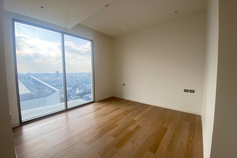 Кондоминиум с 2 спальнями в Кхлонг Сане, Бангкок, Таиланд № 134062 - фото 2