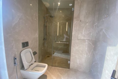 Кондоминиум с 2 спальнями в Кхлонг Сане, Бангкок, Таиланд № 134062 - фото 16