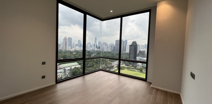 Condo in Pathum Wan, Bangkok, Thailand, 2 bedrooms  № 134061