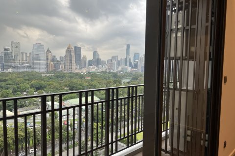Condo in Pathum Wan, Bangkok, Thailand, 2 bedrooms  № 134061 - photo 4