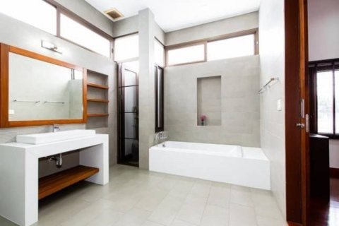 Вилла в Ваттхане, Бангкок, Таиланд с 4 спальнями  № 134064 - фото 17