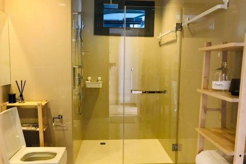 Condo à Watthana, Bangkok, Thaïlande, 2 chambres  № 134059 - photo 23