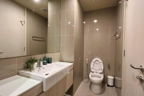 Condo in Watthana, Bangkok, Thailand, 2 bedrooms  № 147966 - photo 9