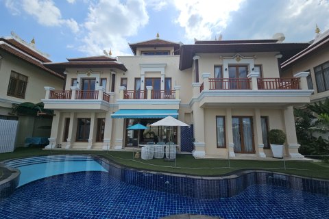 Maison à Pattaya, Thaïlande 4 chambres № 147972 - photo 1