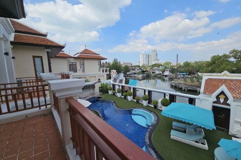 Maison à Pattaya, Thaïlande 4 chambres № 147972 - photo 3