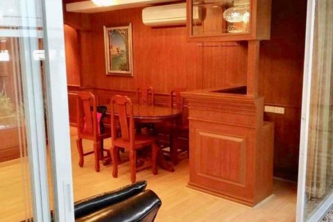 Studio dans le Condo à Bang Rak, Bangkok, Thaïlande  № 136259 - photo 5