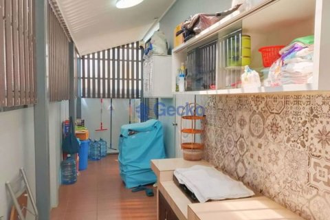 House in Pattaya, Thailand 3 bedrooms № 196790 - photo 11