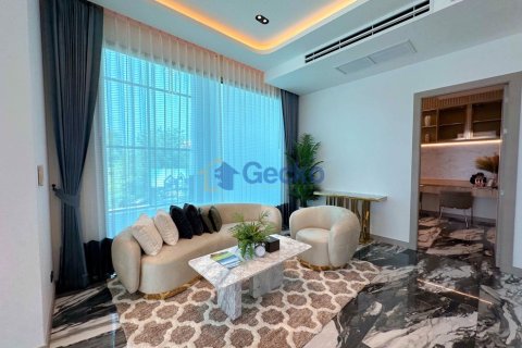 House in Pattaya, Thailand 4 bedrooms № 196787 - photo 12