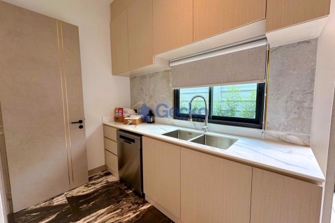 House in Pattaya, Thailand 4 bedrooms № 196787 - photo 21