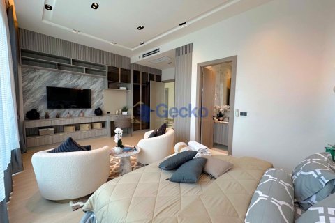 House in Pattaya, Thailand 4 bedrooms № 196787 - photo 8