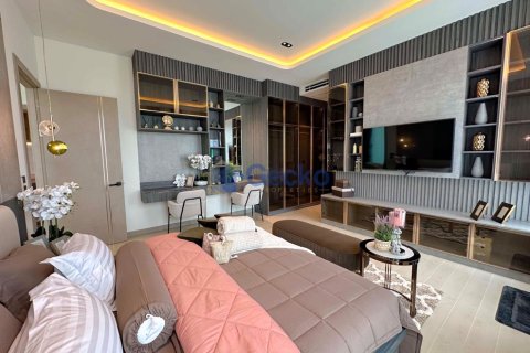 House in Pattaya, Thailand 4 bedrooms № 196787 - photo 27
