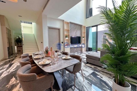 House in Pattaya, Thailand 4 bedrooms № 196787 - photo 6