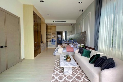 House in Pattaya, Thailand 4 bedrooms № 196787 - photo 5