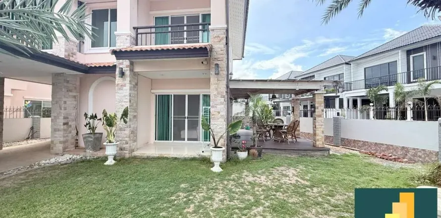 House on Jomtien Beach, Pattaya, Thailand 3 bedrooms № 210479