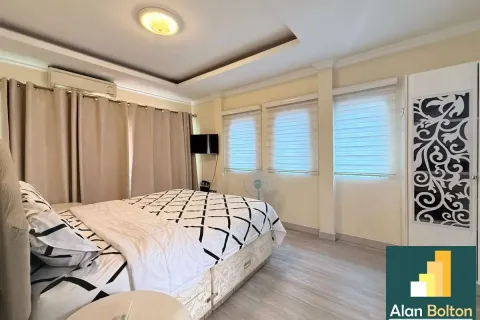 House on Jomtien Beach, Pattaya, Thailand 3 bedrooms № 210479 - photo 7