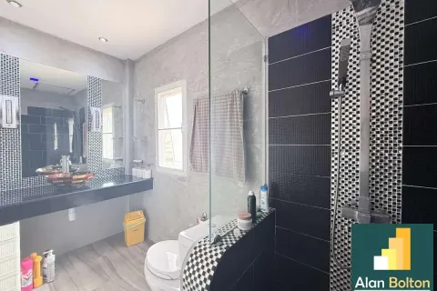 House on Jomtien Beach, Pattaya, Thailand 3 bedrooms № 210479 - photo 8