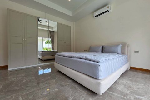 House in Pattaya, Thailand 3 bedrooms № 144465 - photo 24