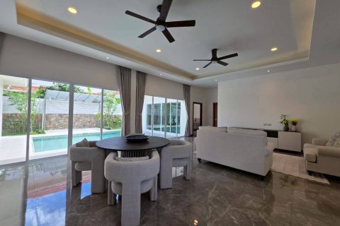 House in Pattaya, Thailand 3 bedrooms № 144465 - photo 9