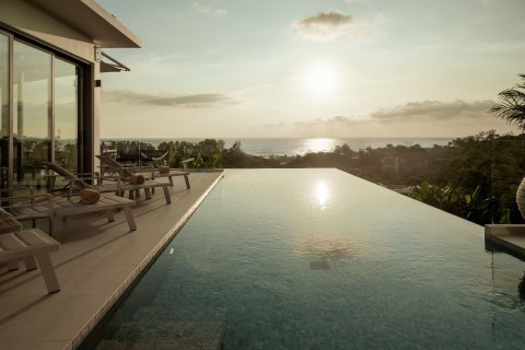 Villa in Phuket, Thailand 4 bedrooms № 136771 - photo 19
