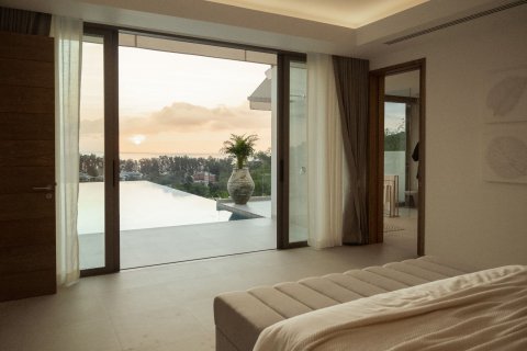 Villa in Phuket, Thailand 4 bedrooms № 136771 - photo 8