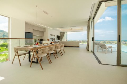 Villa in Phuket, Thailand 4 bedrooms № 136771 - photo 20