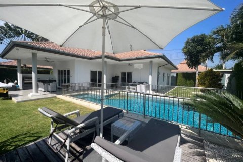 Вилла в Хуа Хине, Таиланд с 3 спальнями  № 156350