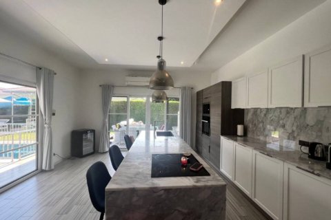 Вилла в Хуа Хине, Таиланд с 3 спальнями  № 156350 - фото 4