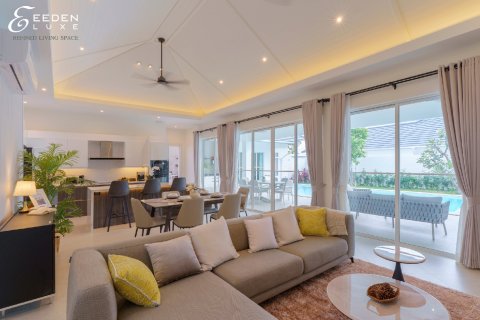 Villa in Hua Hin, Thailand 3 bedrooms № 169975 - photo 2