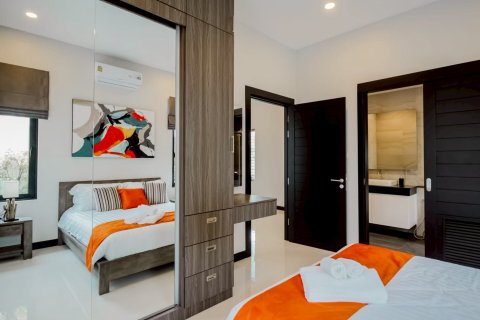 Villa in Hua Hin, Thailand 3 bedrooms № 169977 - photo 10