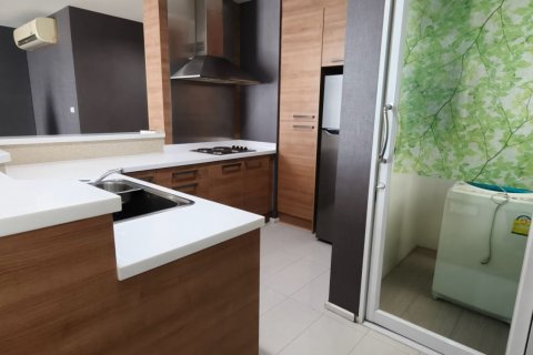 Condo à Watthana, Bangkok, Thaïlande, 2 chambres  № 136687 - photo 9