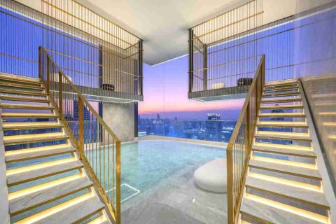 Condo in Bangkok, Thailand, 3 bedrooms № 183724 - photo 11