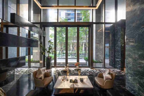 Condo in Bangkok, Thailand, 3 bedrooms № 183724 - photo 13