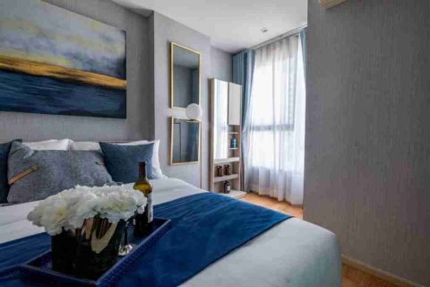 Condo in Bangkok, Thailand, 1 bedroom  № 183719 - photo 6