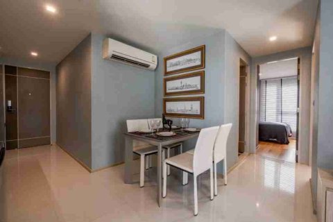 Condo in Bangkok, Thailand, 2 bedrooms  № 183720 - photo 27