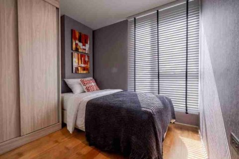 Condo in Bangkok, Thailand, 2 bedrooms  № 183720 - photo 8